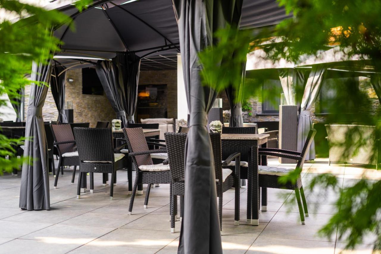 Club Hotel Pegasus Tiszaug Exterior photo